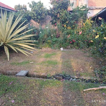 Gabelo Guest House Bukittinggi Buitenkant foto