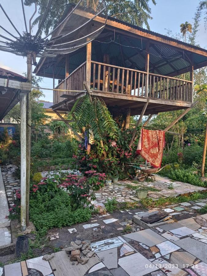 Gabelo Guest House Bukittinggi Buitenkant foto