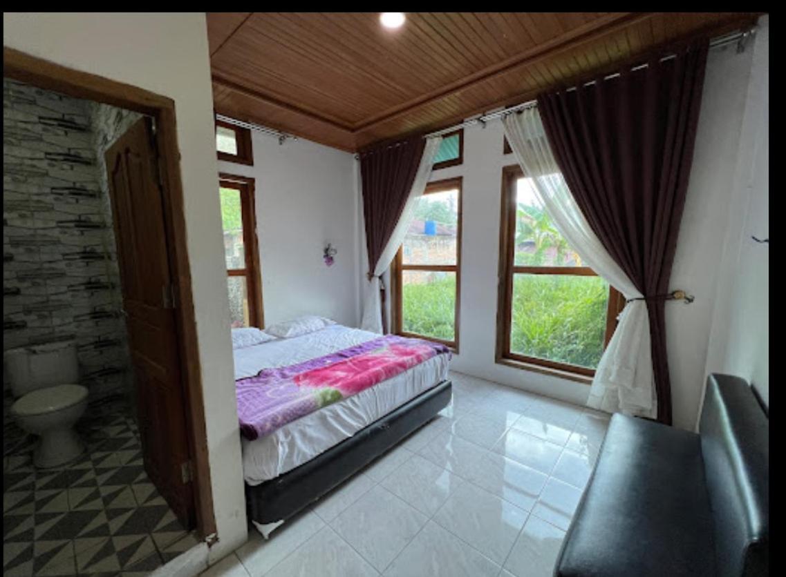 Gabelo Guest House Bukittinggi Buitenkant foto