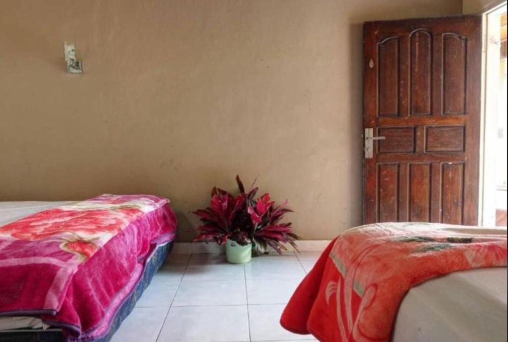 Gabelo Guest House Bukittinggi Buitenkant foto
