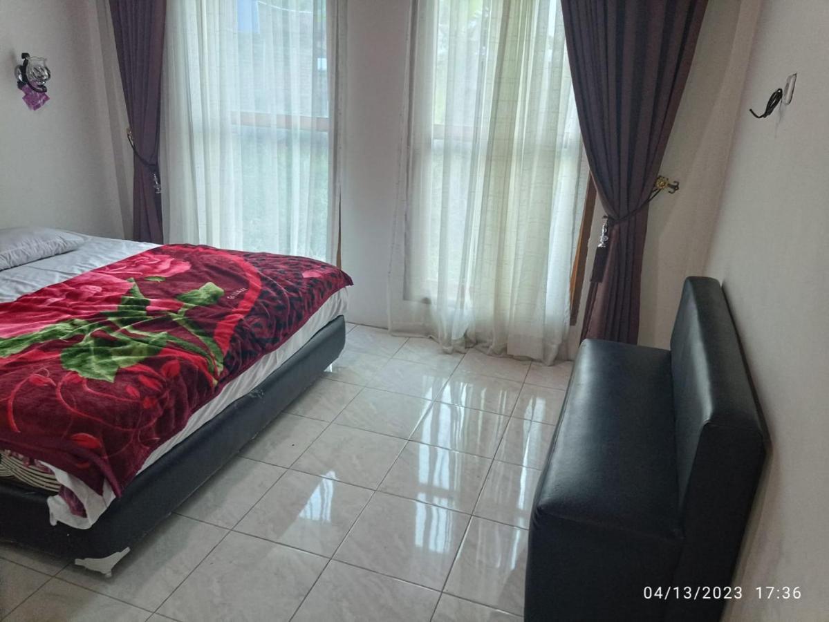Gabelo Guest House Bukittinggi Buitenkant foto